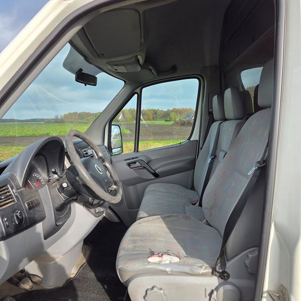 VW Crafter L2H2 2.5 TDI – zonder trekhaak VW Crafter L2H2 2.5 TDI – zonder trekhaak